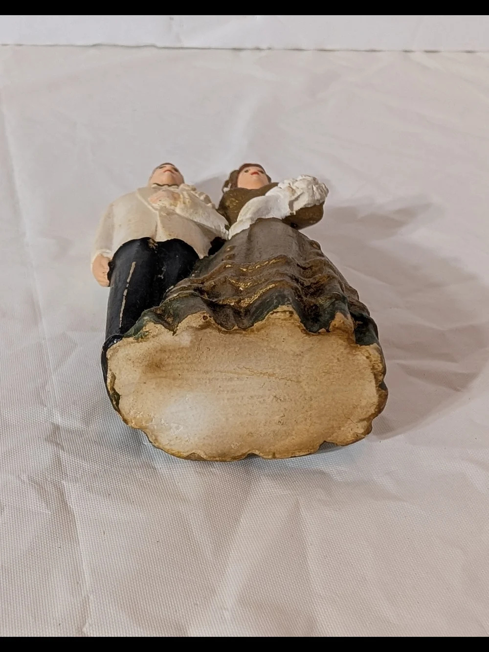 VGT Wedding Cake Topper Bride & Groom Figurine in Gold and White